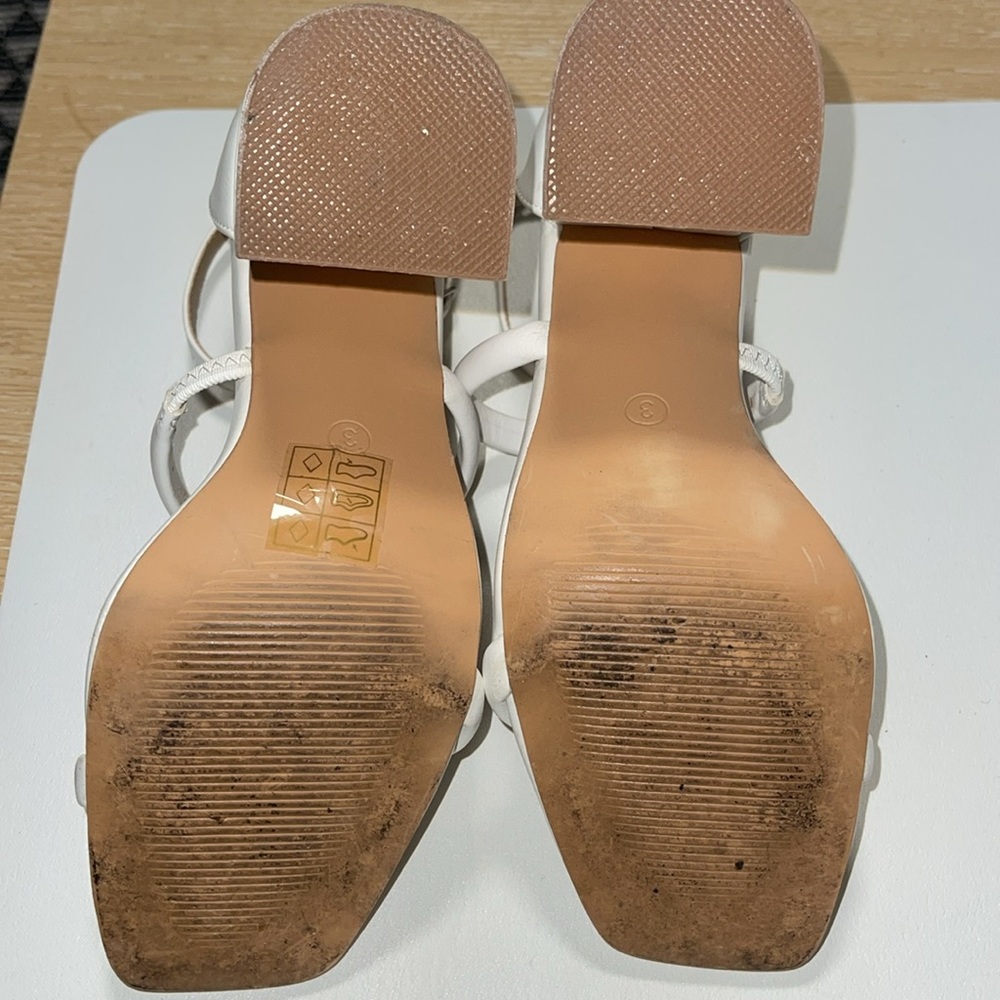 Worn once, BOOHOO- White strapped, block Heel with a square toe. 3 1/2” heel. 6 - Picture 5 of 5
